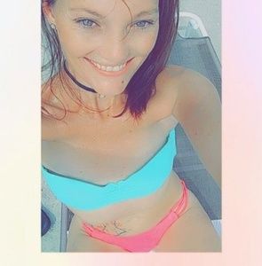 Meet your Posher, Lee